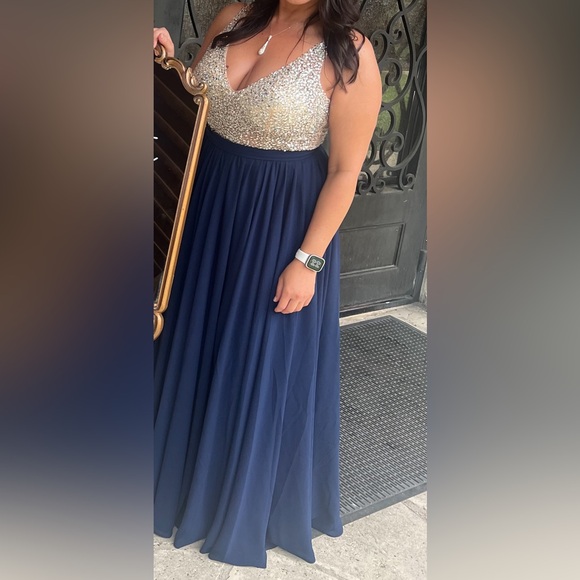 Size L Bella and Bloom Boutique Navy/Sparkle Formal dress - Picture 2 of 2